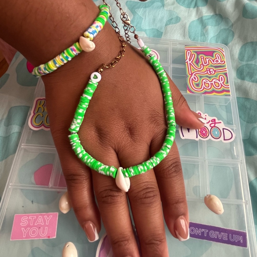 Limelicious set bracelet and necklace set